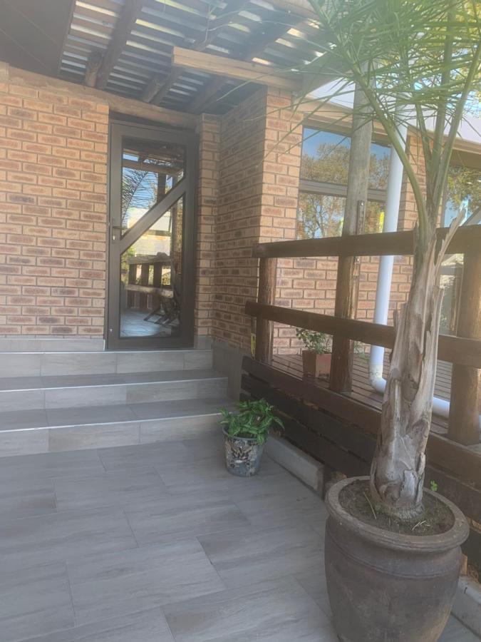 Cycad Stay Umtata Exteriér fotografie